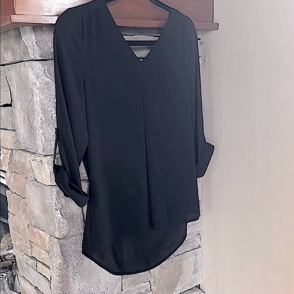 41 Hawthorn Elegant Black Women's Top
